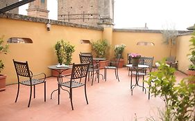 Albergo Garisenda Con Terrazza Panoramica Sulle Due Torri